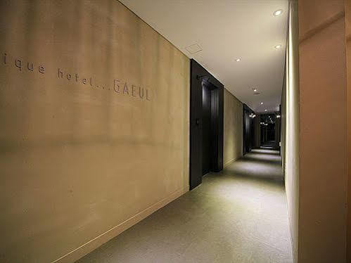 Sinchon Hotel Gaeul Seúl Exterior foto